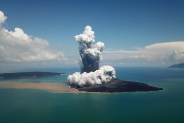 krakatau indonésie