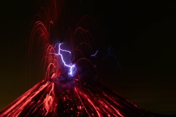 Krakatau - Krakatoa Special Eruption Express - 80 Jours Voyages
