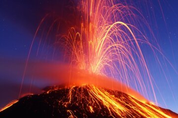 LEWOTOLO Eruption Express 80 Jours Voyages